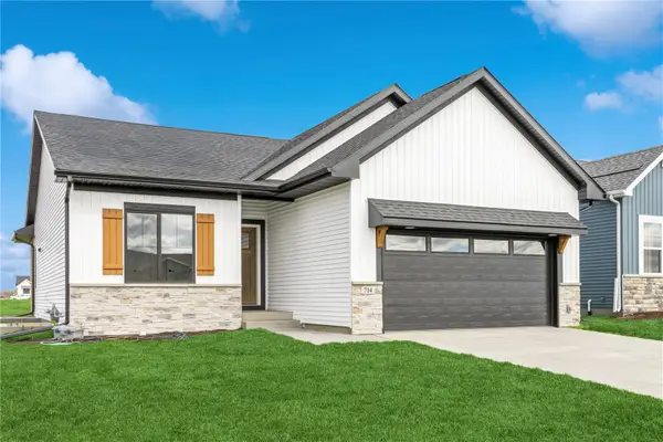 430 S Seven Oaks Road, North Liberty, IA 52317