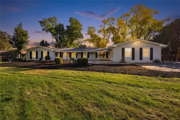 2915 Indian Hill Road Se, Cedar Rapids, IA 52403