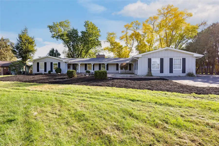 2915 Indian Hill Road Se, Cedar Rapids, IA 52403 - #2