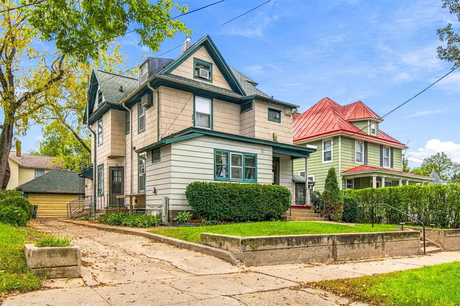 624 N Linn Street, Iowa City, IA 52245 - #2