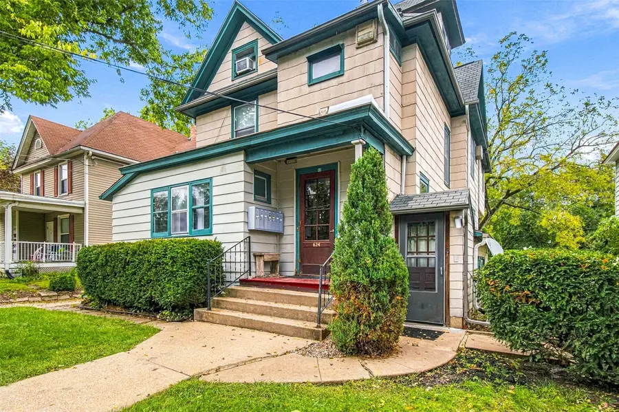 624 N Linn Street, Iowa City, IA 52245 - #3