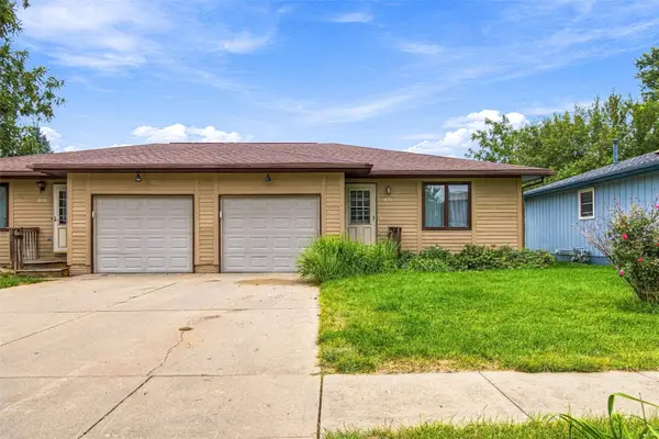 1838 & 1840 Hollywood Court, Iowa City, IA 52240