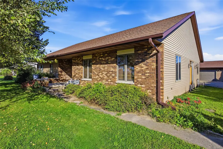 602 E Preston Street, Stanwood, IA 52337 - #3
