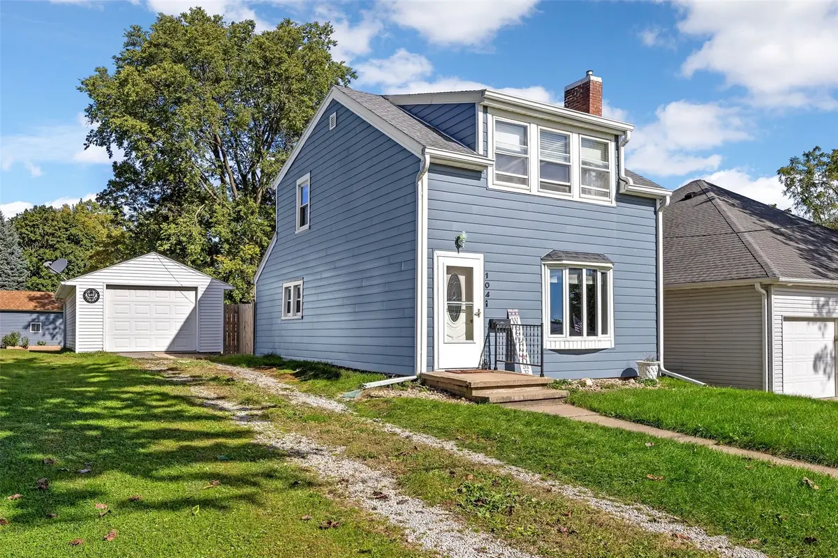 104 Washington St, Norway, IA 52318 - #1