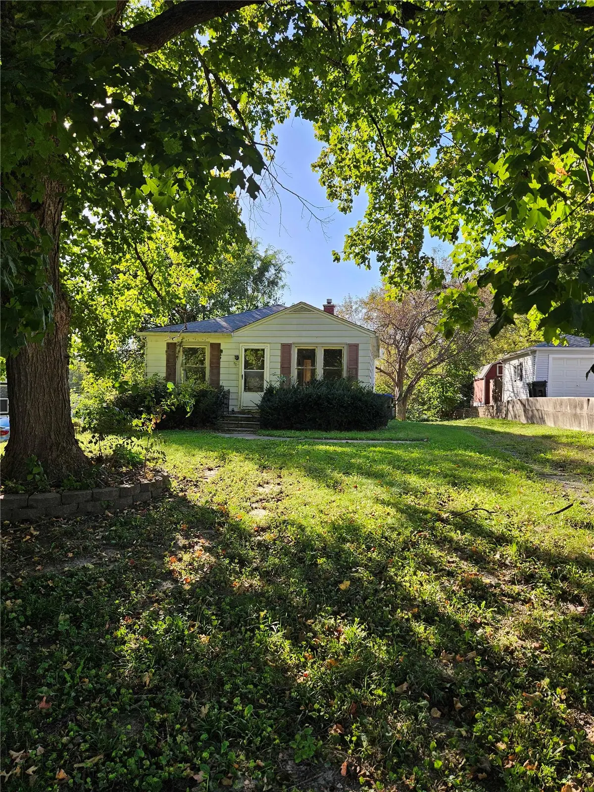616 10th Avenue, Coralville, IA 52241 - #1
