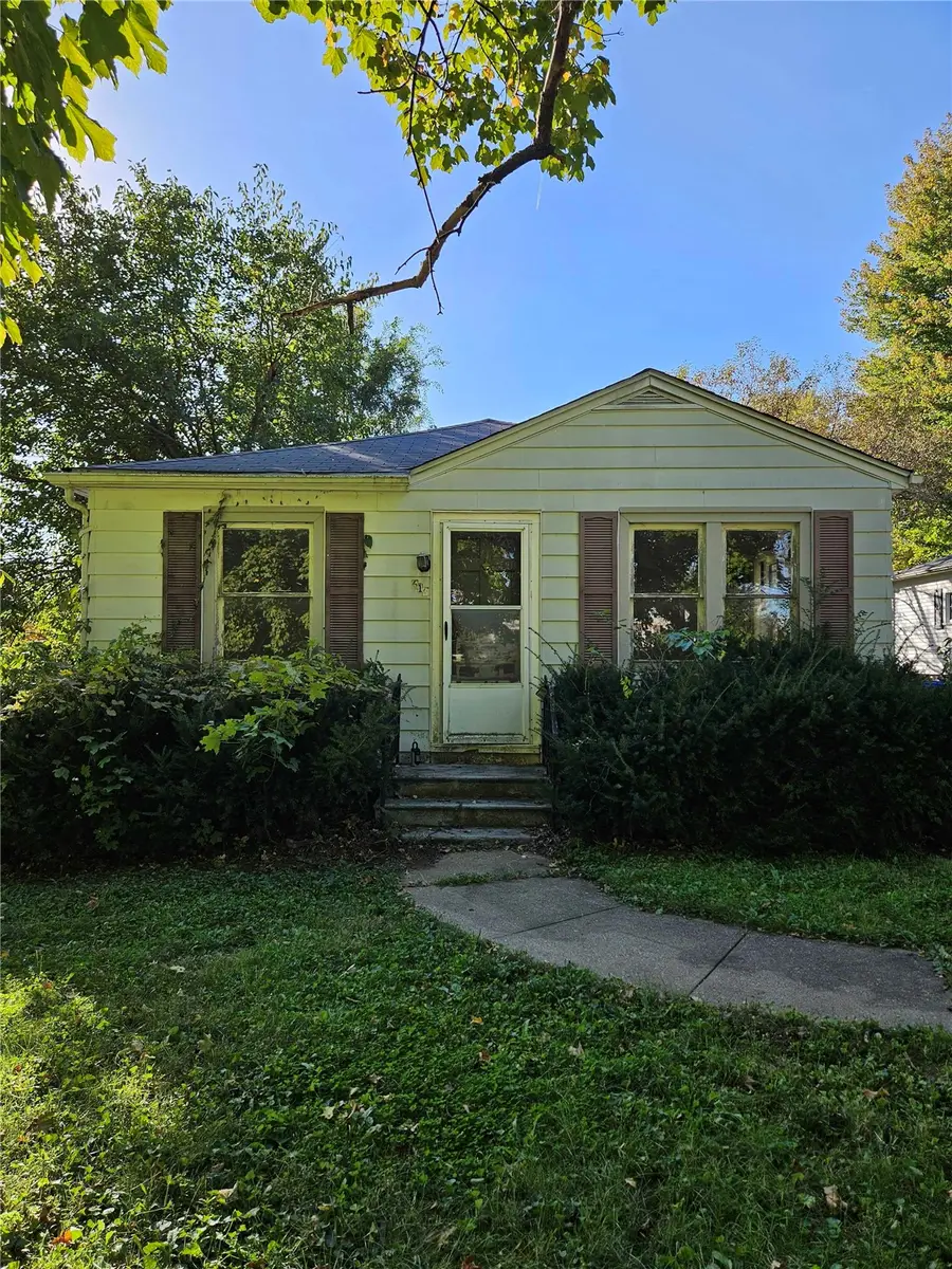 616 10th Avenue, Coralville, IA 52241 - #2