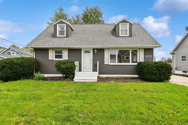 3113 Clover Drive Sw, Cedar Rapids, IA 52404