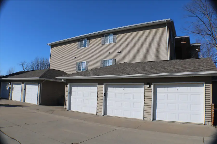 805/807 20th Avenue, Coralville, IA 52241 - #3