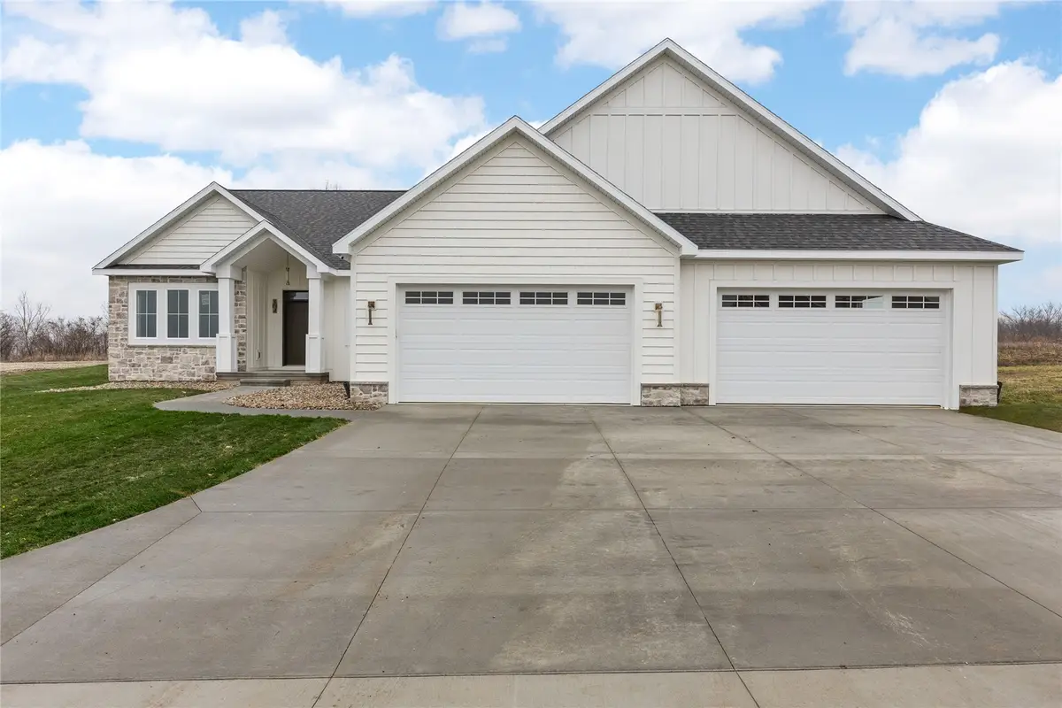 1603 Eagleview Drive, Fairfax, IA 52228 - #1