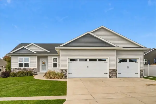1138 Kettering Rd, Marion, IA 52302