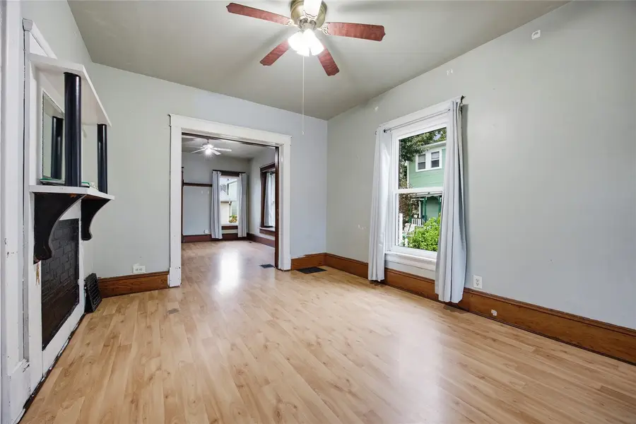 609 Mulberry Street, Tipton, IA 52772 - #3