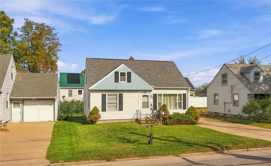 264 Wilson Ave Sw, Cedar Rapids, IA 52404 - #2