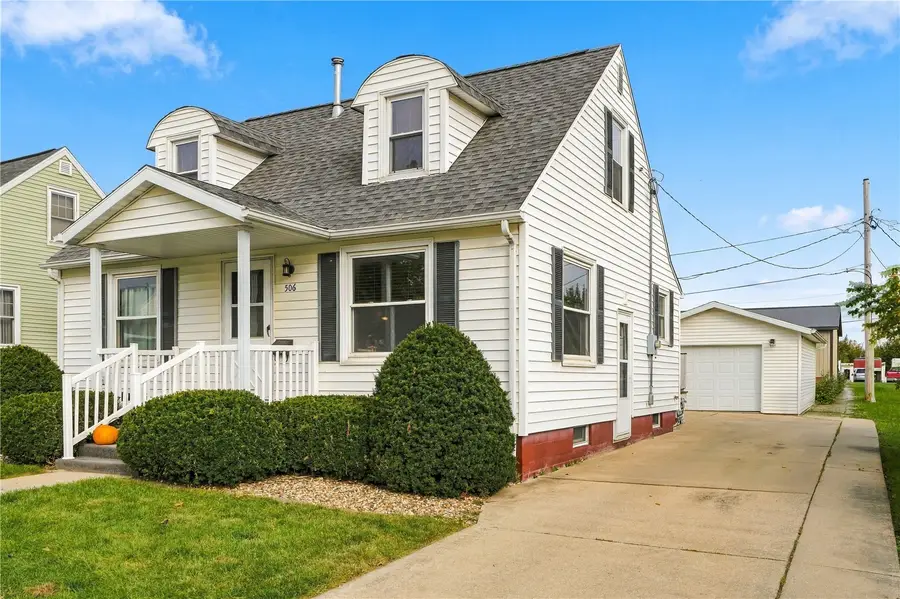 506 1st Street E, Newhall, IA 52315 - #2