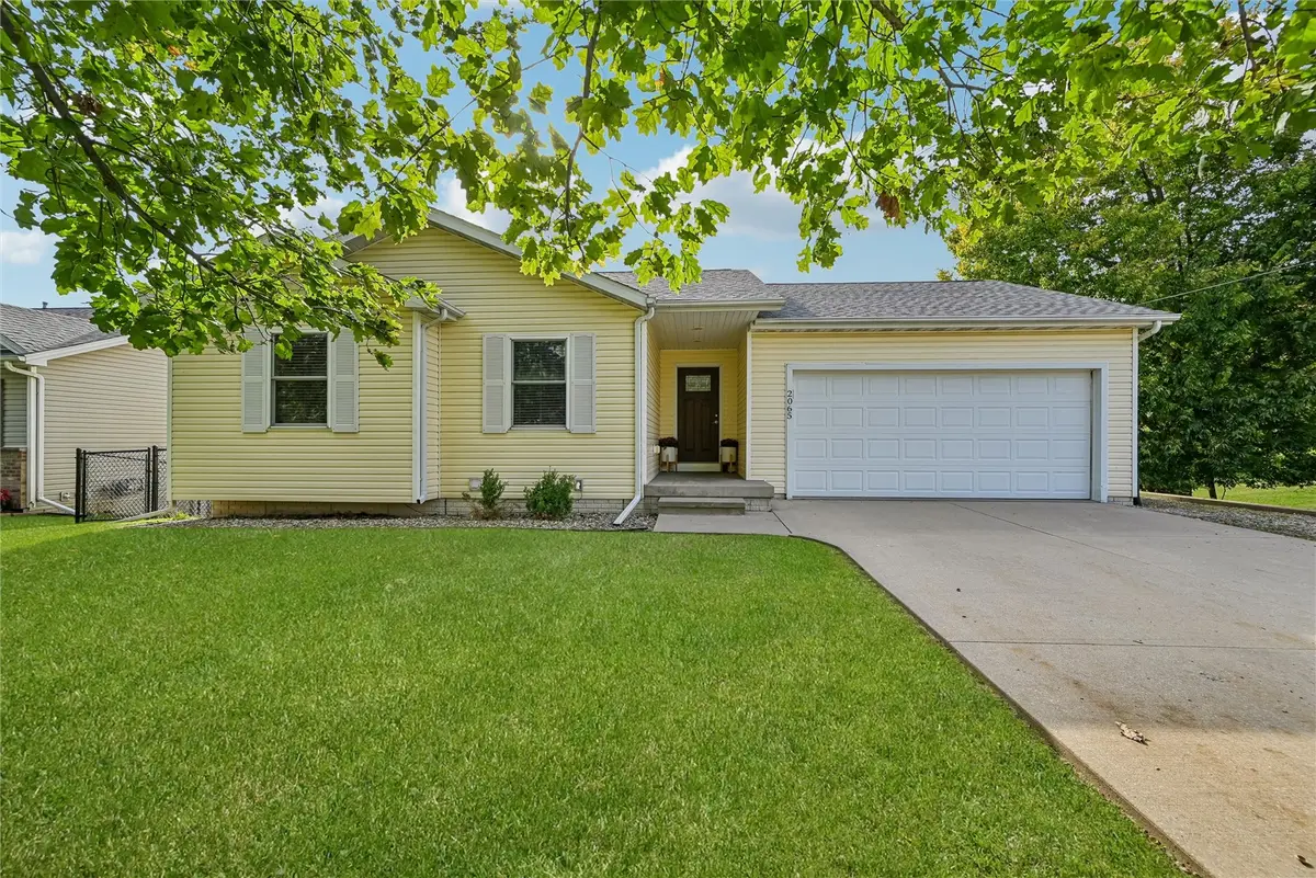 2065 High Drive Se, Cedar Rapids, IA 52403 - #1