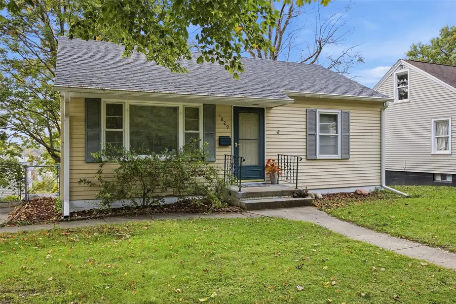 1829 K Avenue Ne, Cedar Rapids, IA 52402 - #2