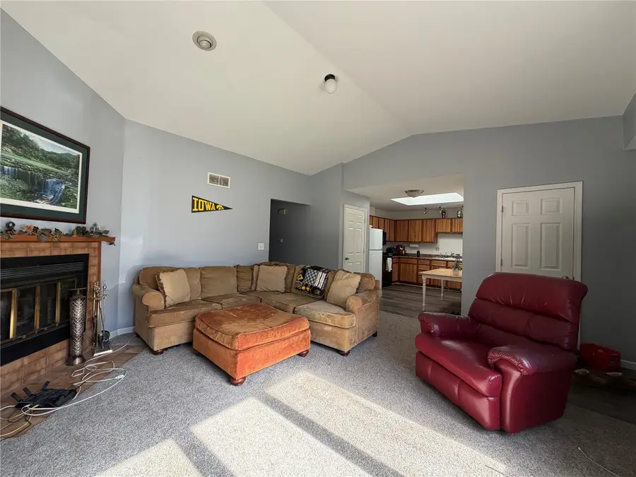 2264 Plaen View Drive, Iowa City, IA 52246 - #2