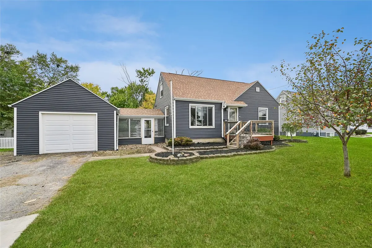 1117 35th Street Ne, Cedar Rapids, IA 52402 - #1