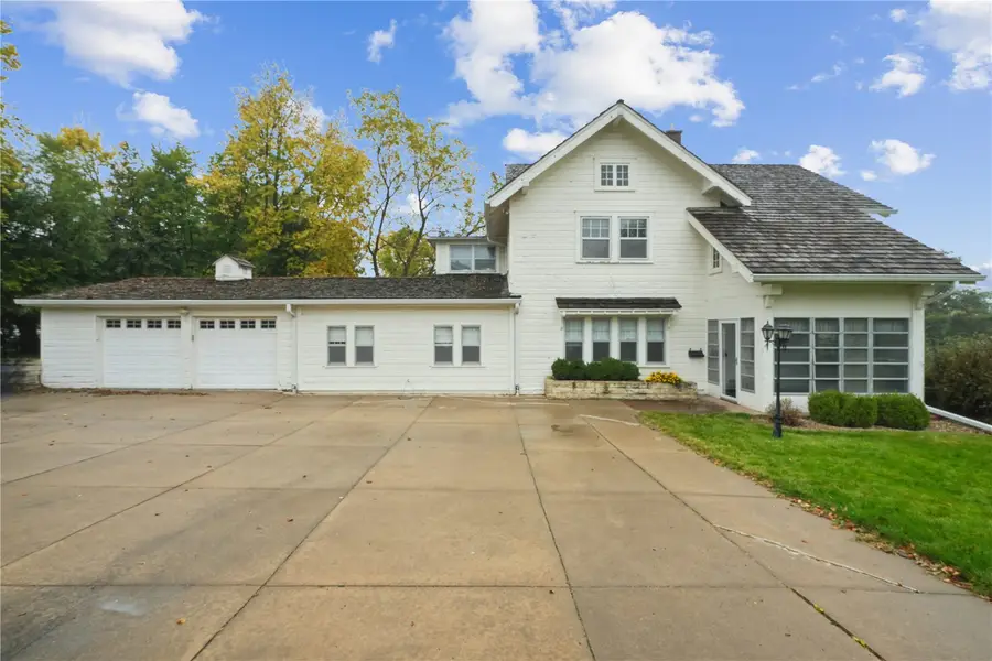 517 Knollwood Drive Se, Cedar Rapids, IA 52403 - #2
