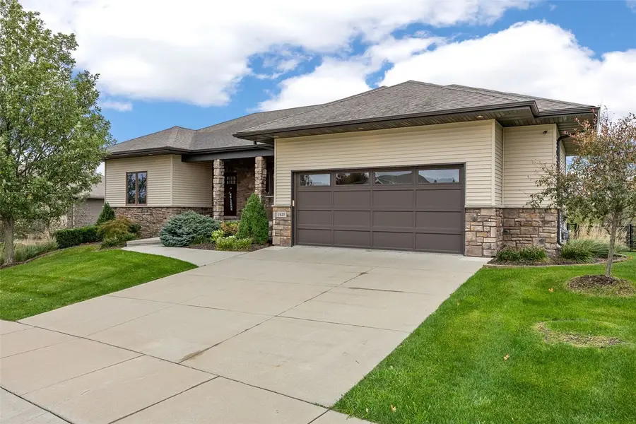 1825 Stone Creek Cir, North Liberty, IA 52317 - #2
