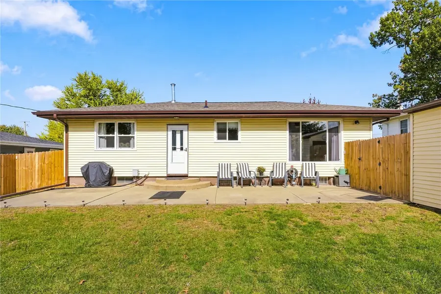 2235 1st Avenue, Marion, IA 52302 - #2