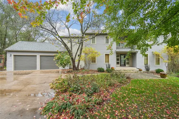 17 Briar Ridge Drive Ne, Iowa City, IA 52240