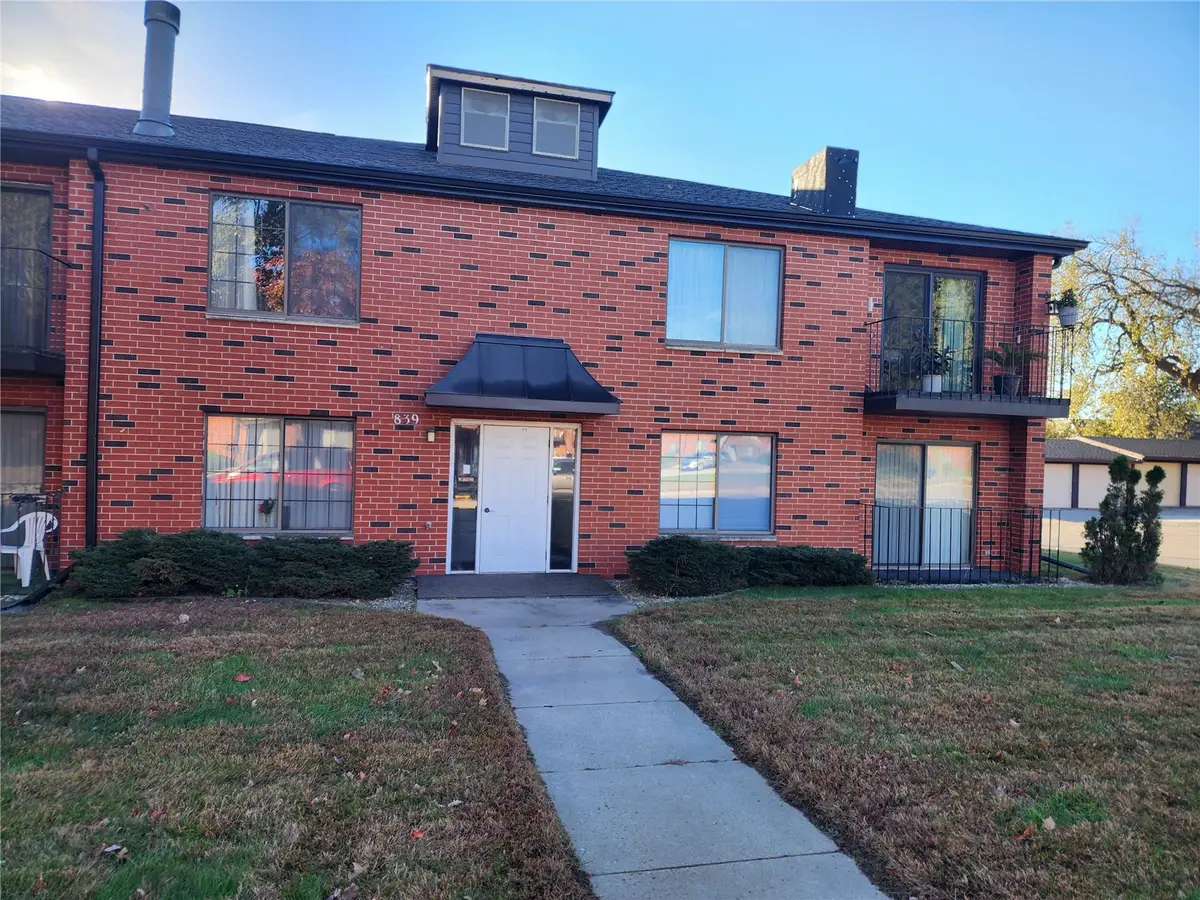 839 Kerry Lane Se #52, Cedar Rapids, IA 52403 - #1
