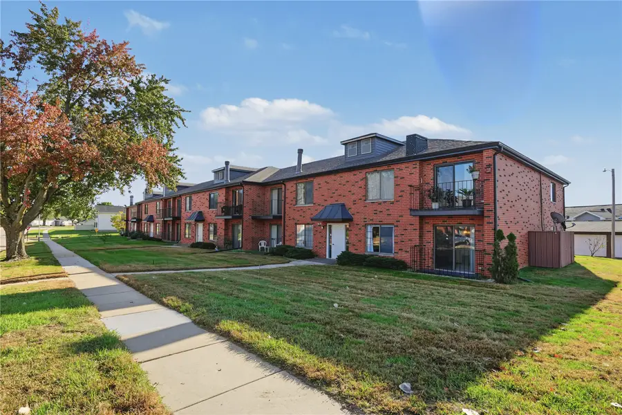 839 Kerry Lane Se #52, Cedar Rapids, IA 52403 - #2