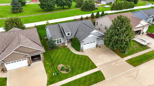 435 Oak Park Circle, Marion, IA 52302
