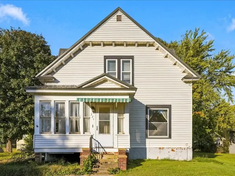 224 Park Avenue, Rowley, IA 52329 - #1