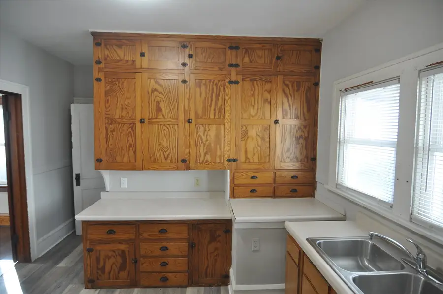 115 27th Street Drive, Cedar Rapids, IA 52403 - #3