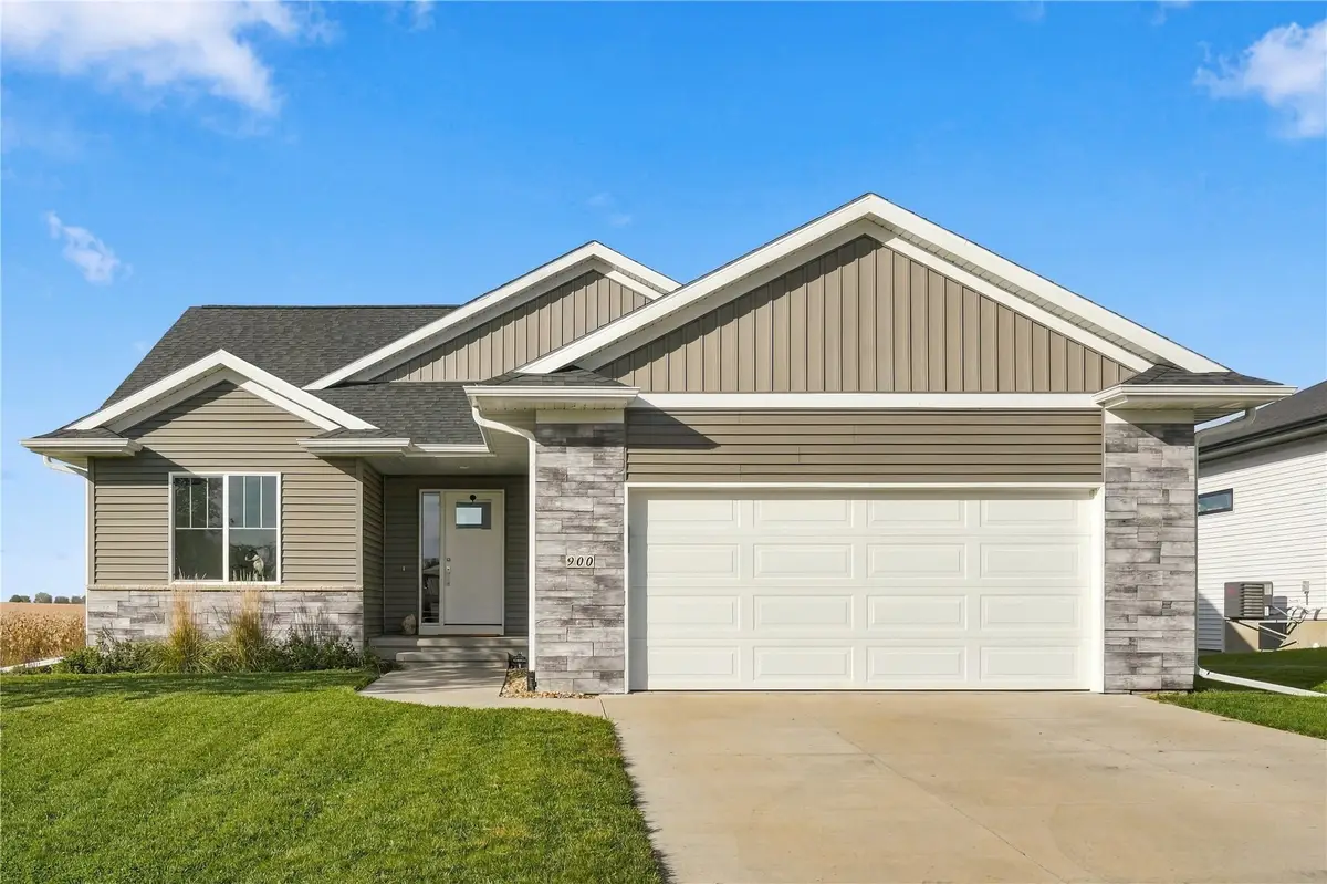 900 Beck Drive, Solon, IA 52333 - #1