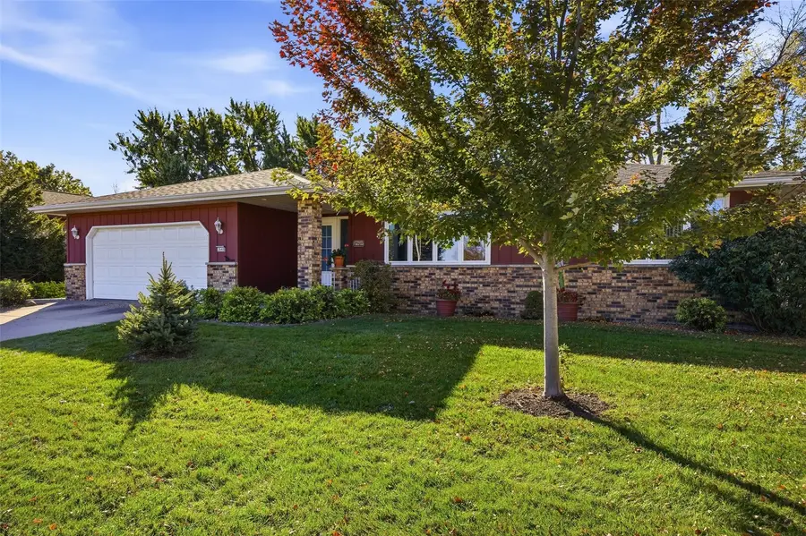 3649 29th Avenue, Marion, IA 52302 - #2