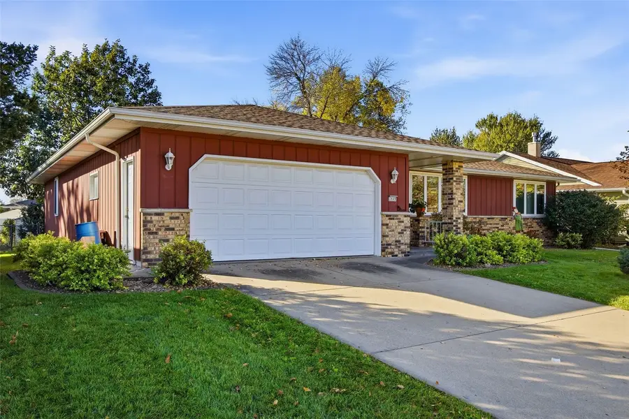 3649 29th Avenue, Marion, IA 52302 - #3