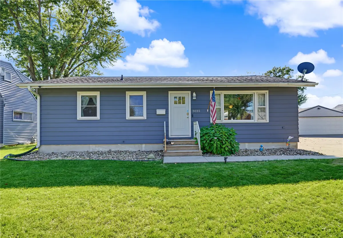 3035 16th Avenue, Marion, IA 52302 - #1