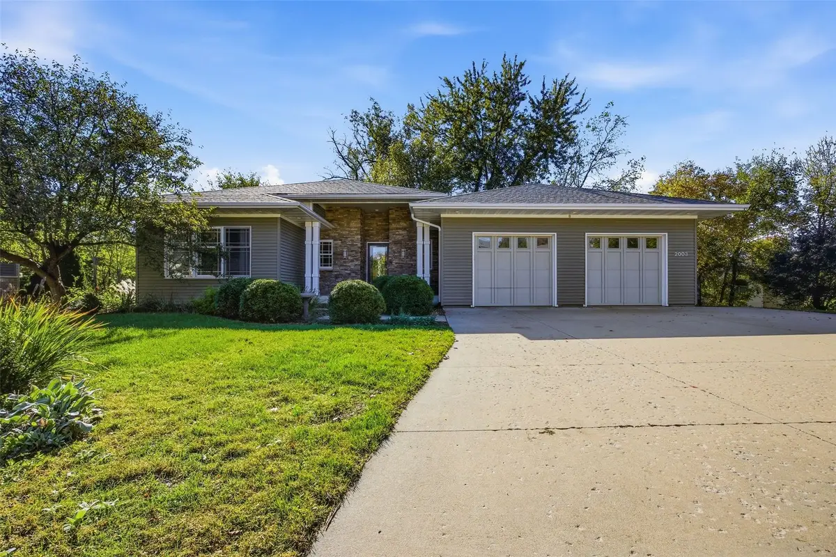 2003 Wedgewood Place, Coralville, IA 52241 - #1