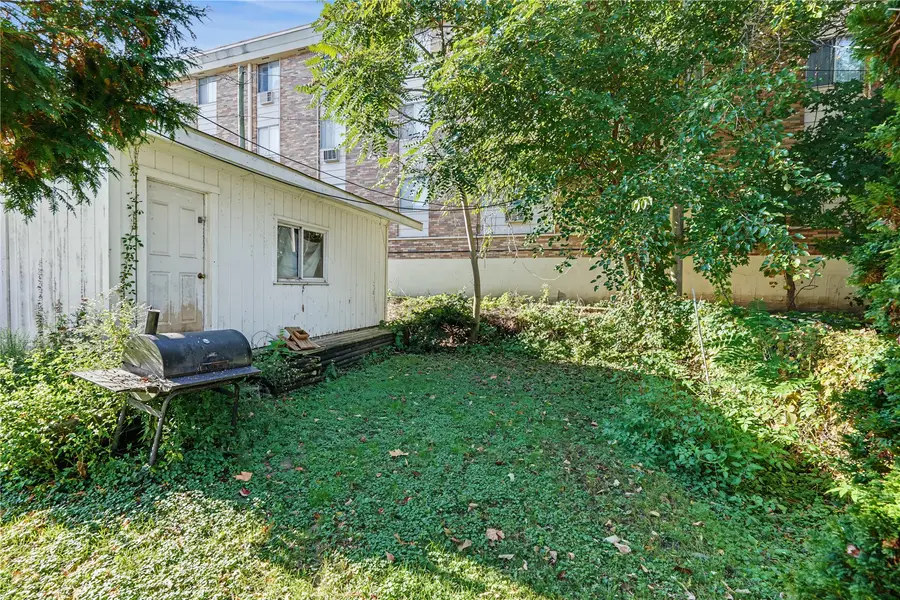 117 21st Street Ne, Cedar Rapids, IA 52402 - #3