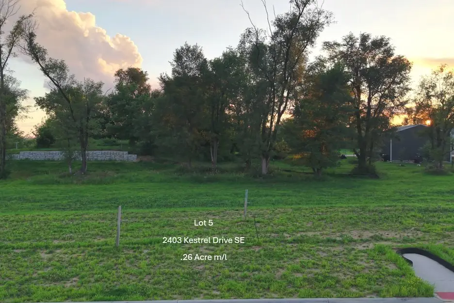 2403 Kestrel Drive Se, Cedar Rapids, IA 52403 - #1