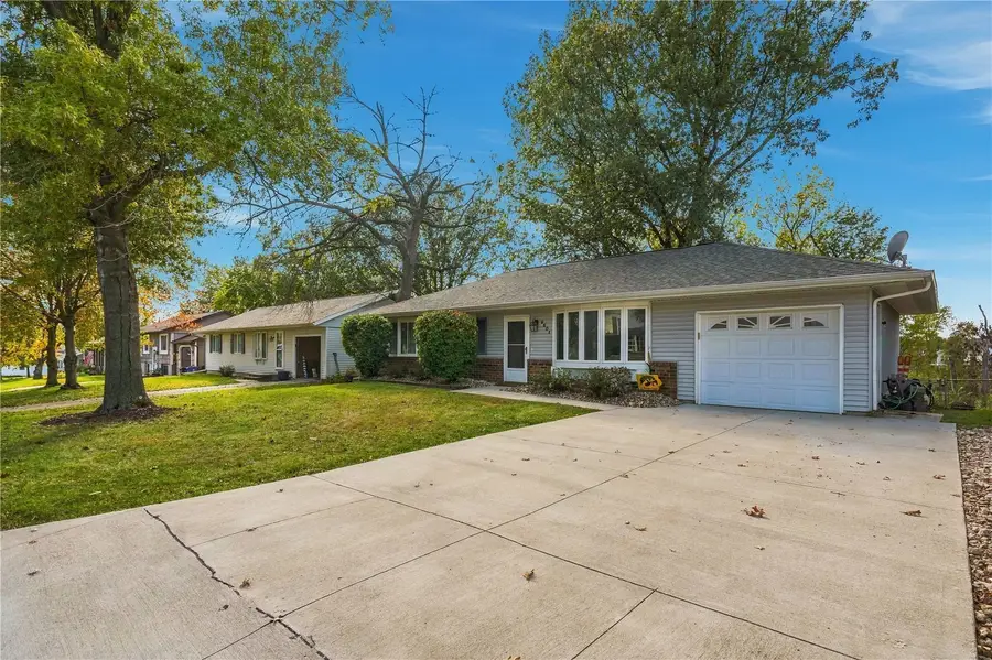 6801 Stonybrook Lane Ne, Cedar Rapids, IA 52402 - #3
