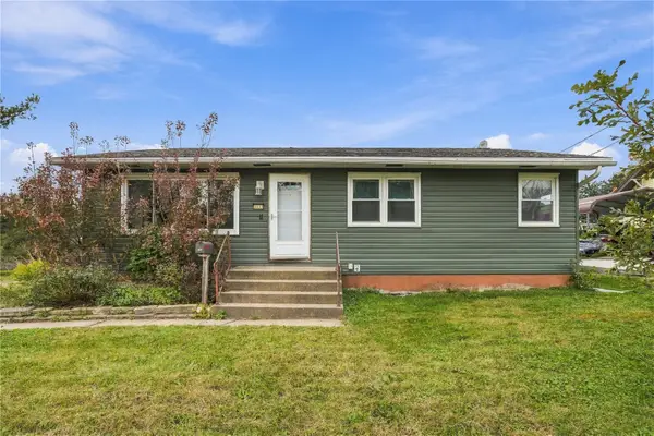 3333 Carlisle Street Ne, Cedar Rapids, IA 52402