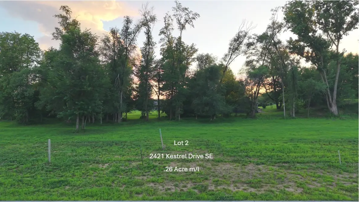 2421 Kestrel Drive Se, Cedar Rapids, IA 52403 - #1