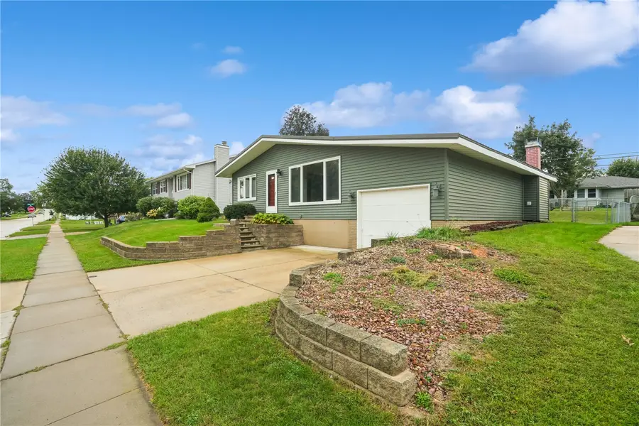 1535 Mcgowan Boulevard, Marion, IA 52302 - #2