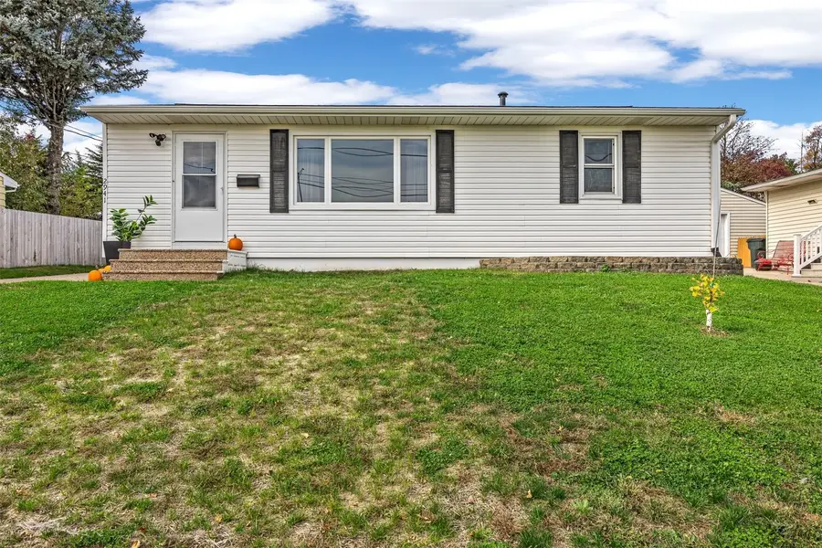 2941 Juhl Drive Ne, Cedar Rapids, IA 52402 - #2