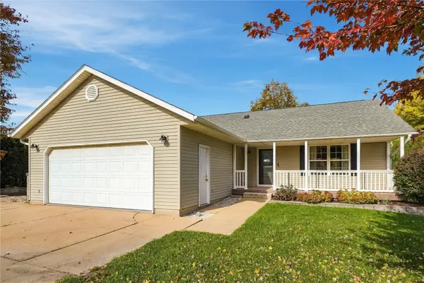 904 6th Avenue, Coggon, IA 52218