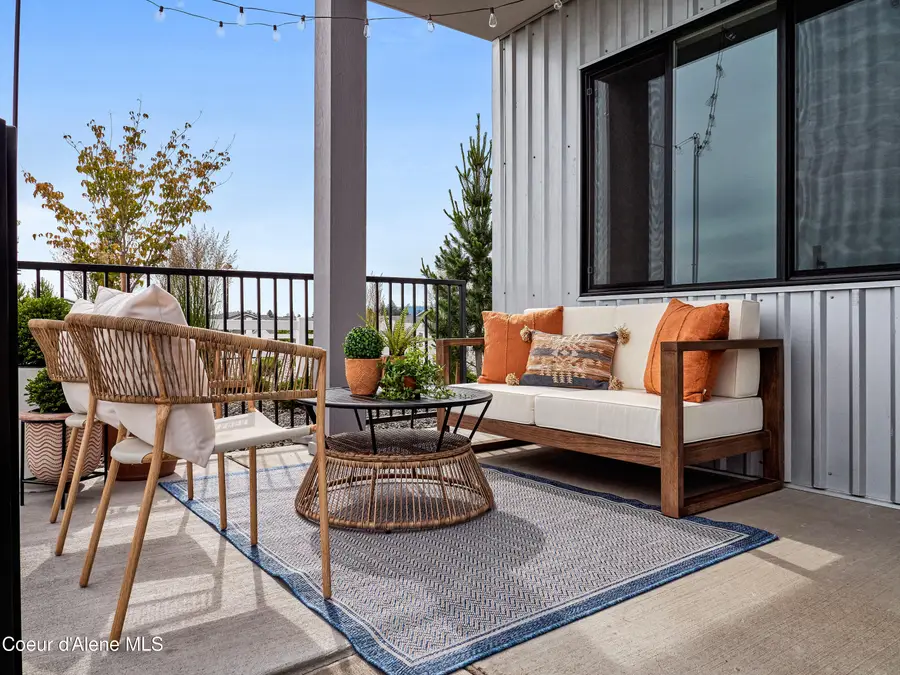 1090 E 4th AVE, Post Falls, ID 83854 - #2