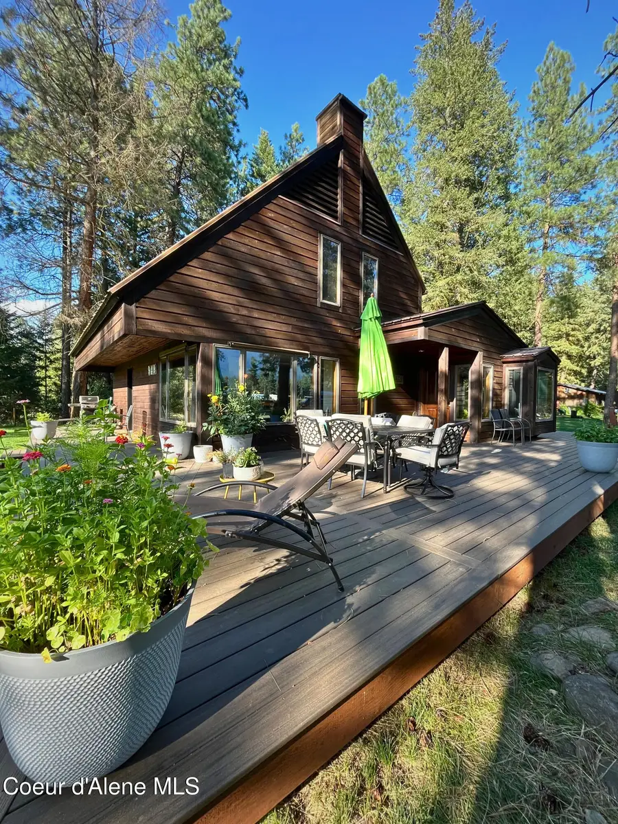 949 Fitzpatrick Rd, Bonners Ferry, ID 83805 - Image #2