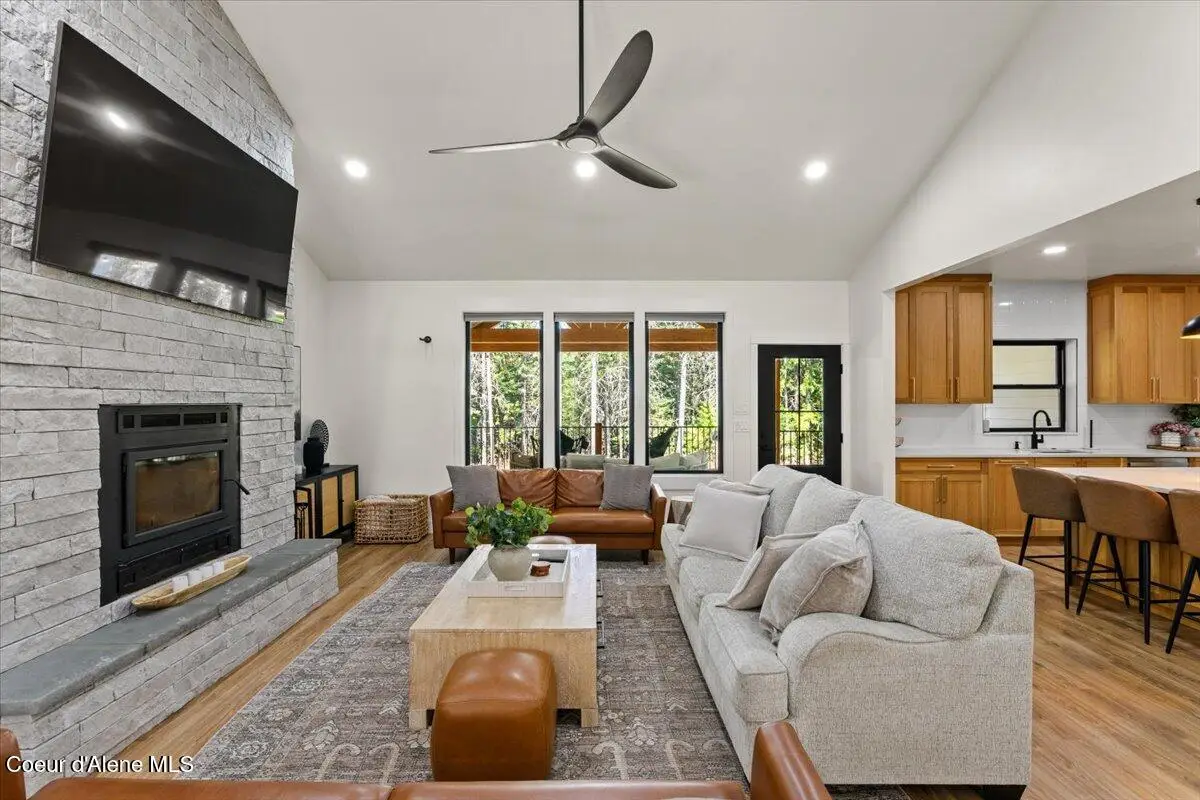 95 KLICKITAT Rd, Cocolalla, ID 83813 - Image #1