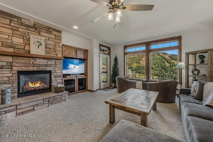 128 Mogul Hill # 303, Sandpoint, ID 83864 - Image #2