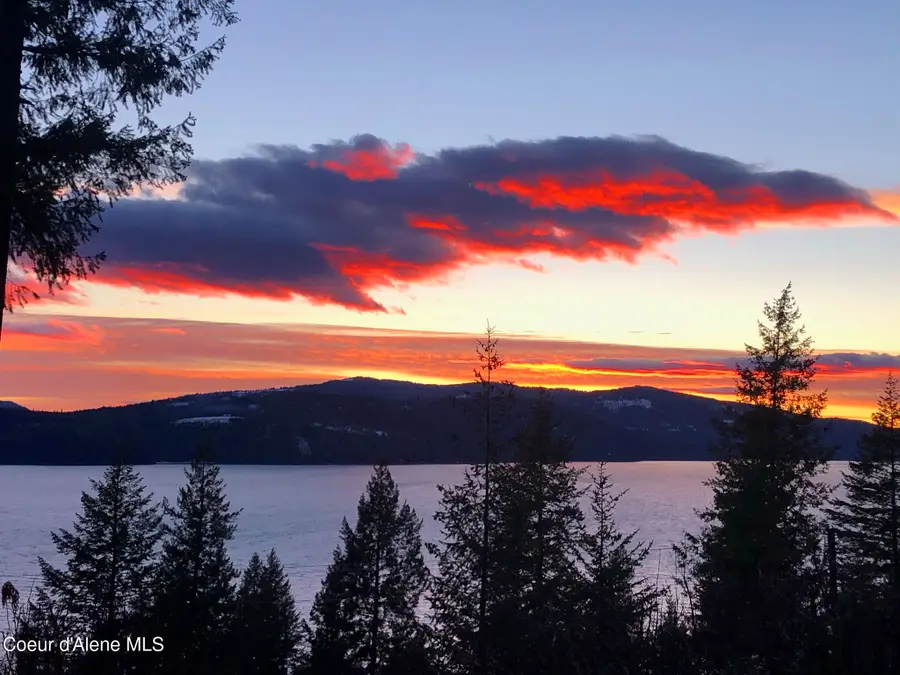 707 Eagen Mountain Dr, Hope, ID 83836 - Image #3