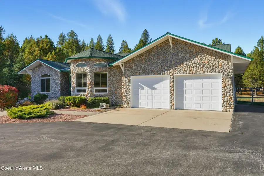 573 Tam Tam Dr, Sagle, ID 83860 - #2