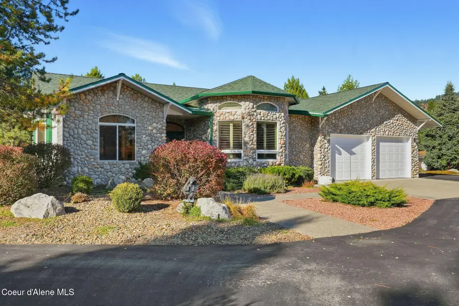 573 Tam Tam Dr, Sagle, ID 83860 - #3